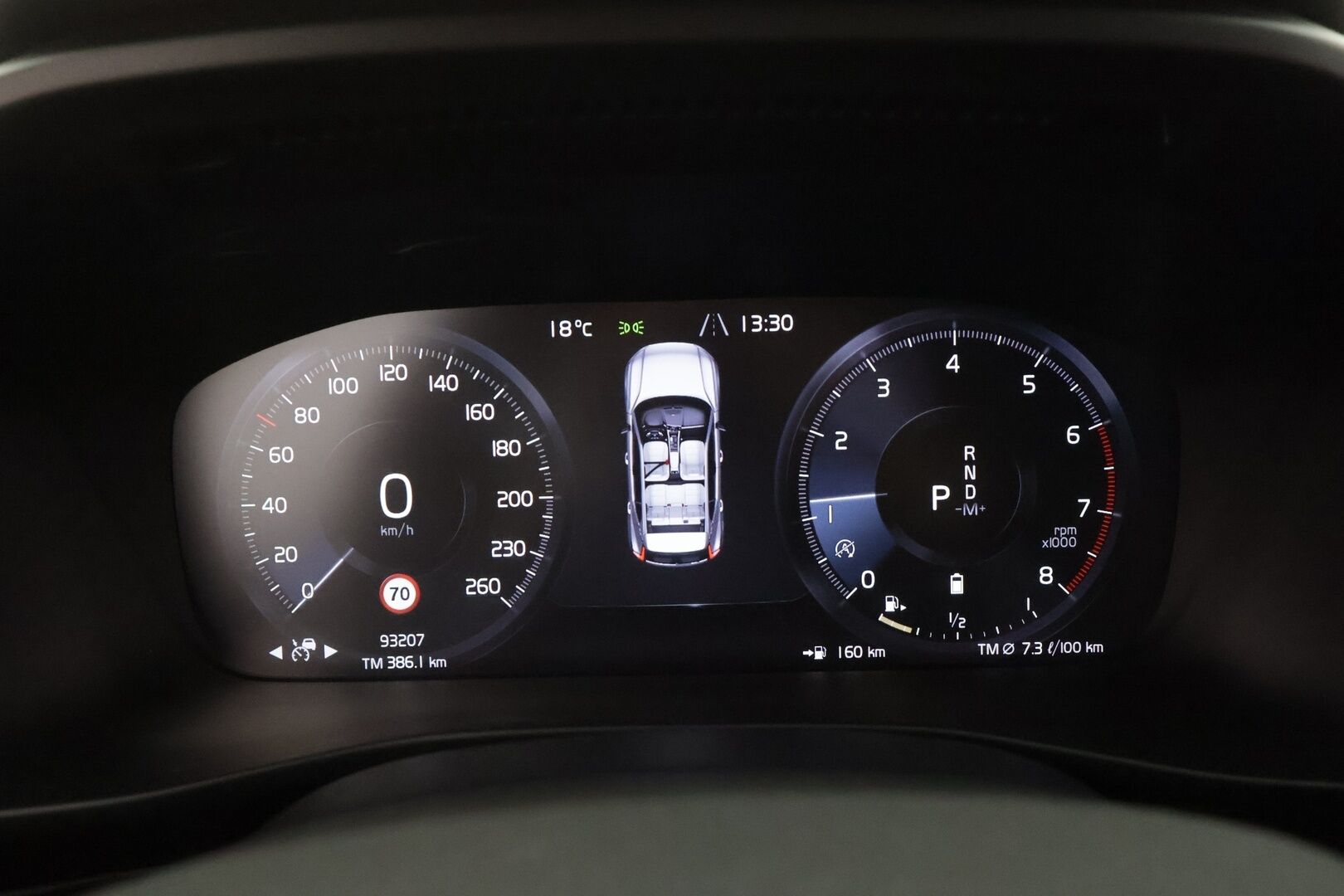 Volvo XC40 2021 B4 AWD MHEV Momentum aut - | Pilot assist | Koukku | P.kamera | Full-LED | High performance audio | Keyless | 1.Om suomi-auto | Kahdet Renkaat |