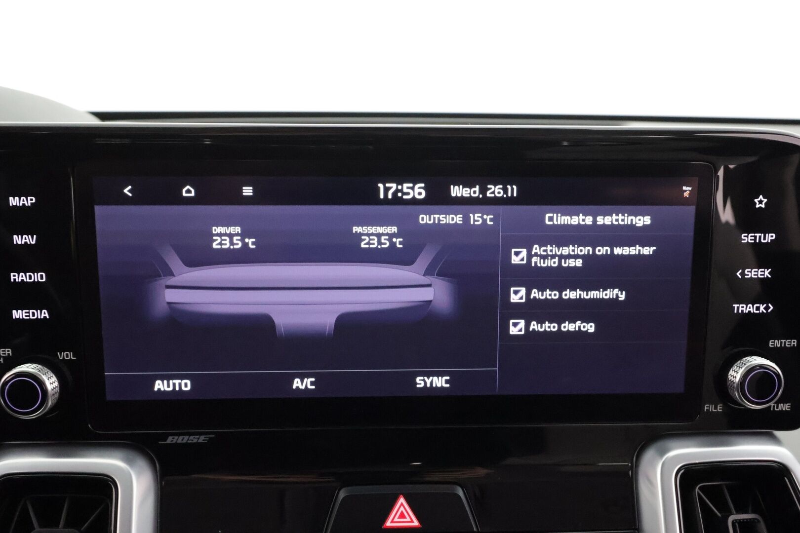 Kia Sorento 2021 2,2 CRDi AWD Business Premium DCT AT 7P * ACC / 360° / Bose / LED / Navi / Sähköpenkit / Koukku / Digimittaristo * - Suomi-auto / Kahdet renkaat aluvanteilla / Merkkihuollettu