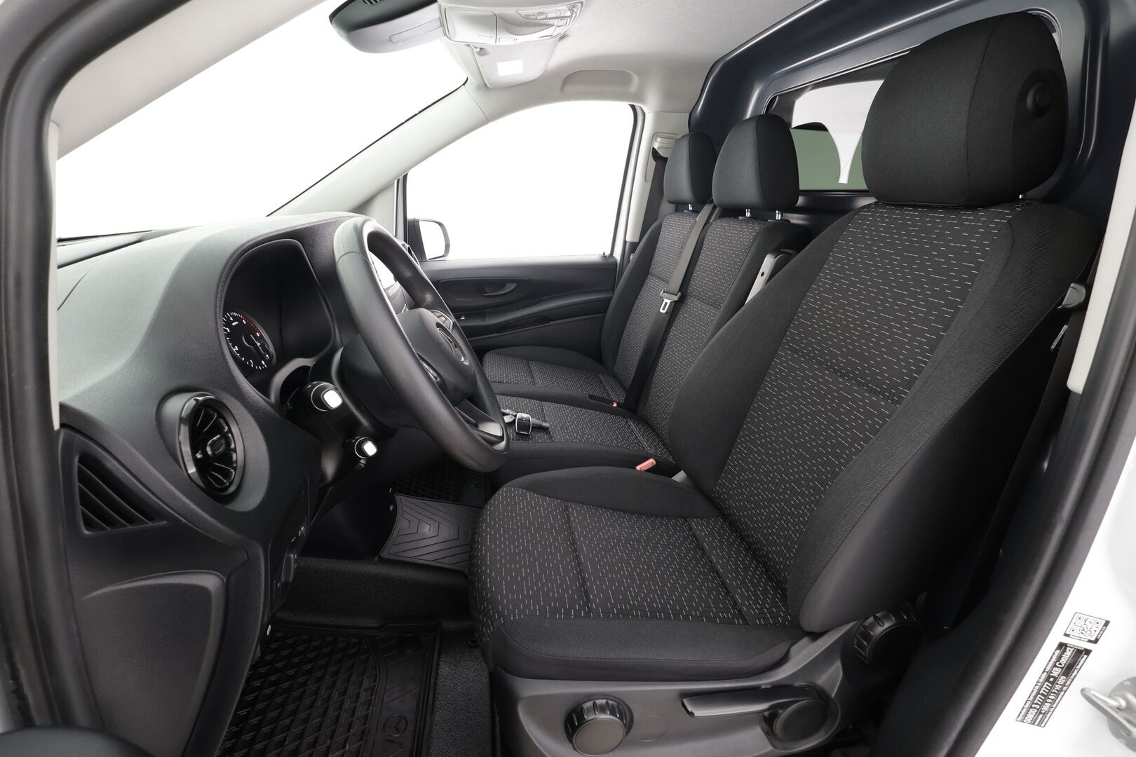 Mercedes-Benz Vito 2022 110CDI FWD-3,05/32K keskipitkä A2 * Vakkari / Webasto / P-Kamera / Koukku / Bluetooth* - Suomi-auto / ALV / 2x vanteet