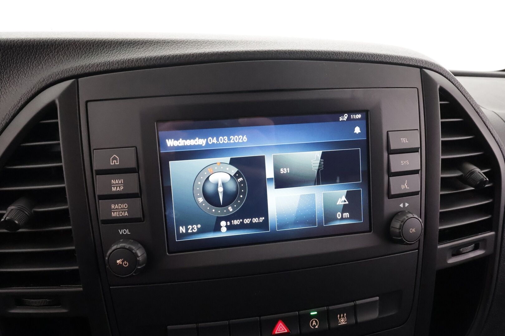 Mercedes-Benz Vito 2022 110CDI FWD-3,05/32K keskipitkä A2 * Vakkari / Webasto / P-Kamera / Koukku / Bluetooth* - Suomi-auto / ALV / 2x vanteet