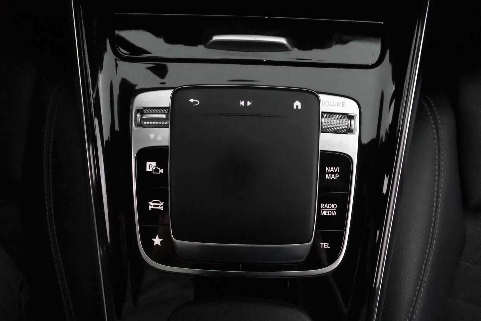 Mercedes-Benz GLB 2021 200 d 4MATIC A Business Avantgarde **Webasto / Koukku / Adapt.Vakkari / P.kamera / Multibeam-LED / Sporttipenkit** - 3,99 % KORKOTARJOUS TÄHÄN AUTOON - 1-om Suomi-auto / Kahdet Renkaat
