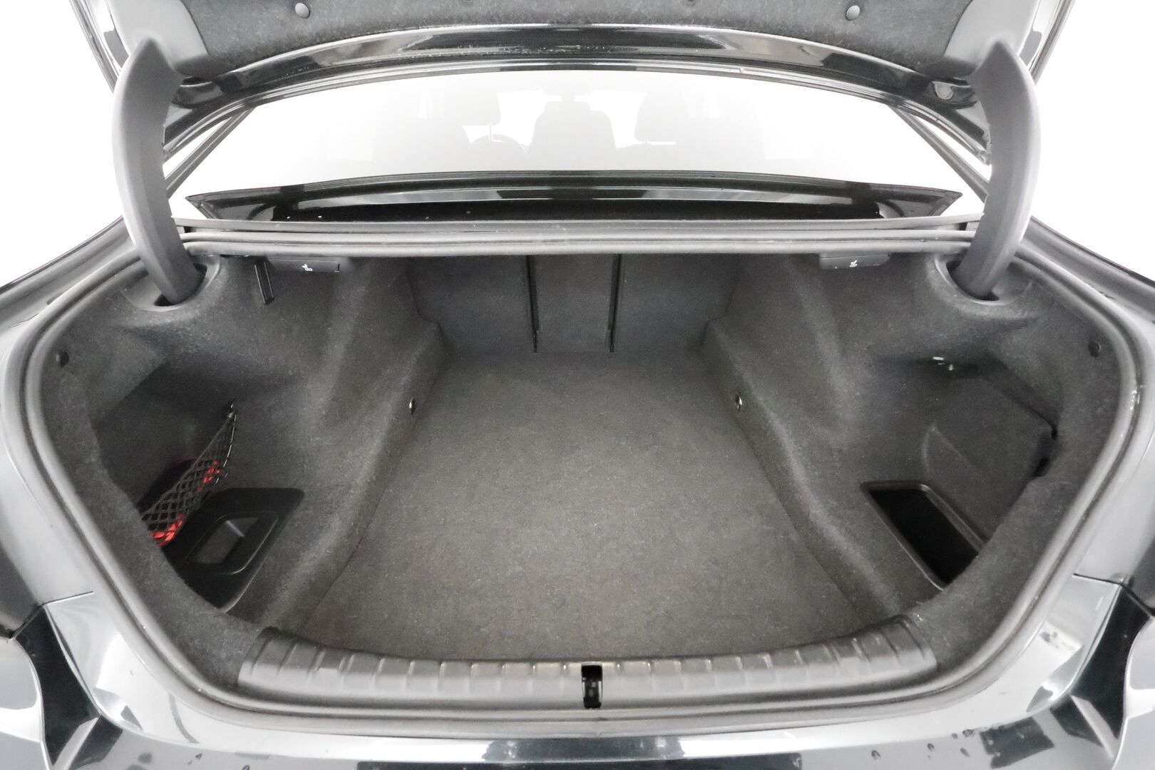 BMW 520 2021 G30 LCI Sedan 520d A xDrive MHEV *1-om. Suomi-auto / Vakkari / Prof.Navi / LED / Apple&Android / Kahdet renkaat aluvanteilla *