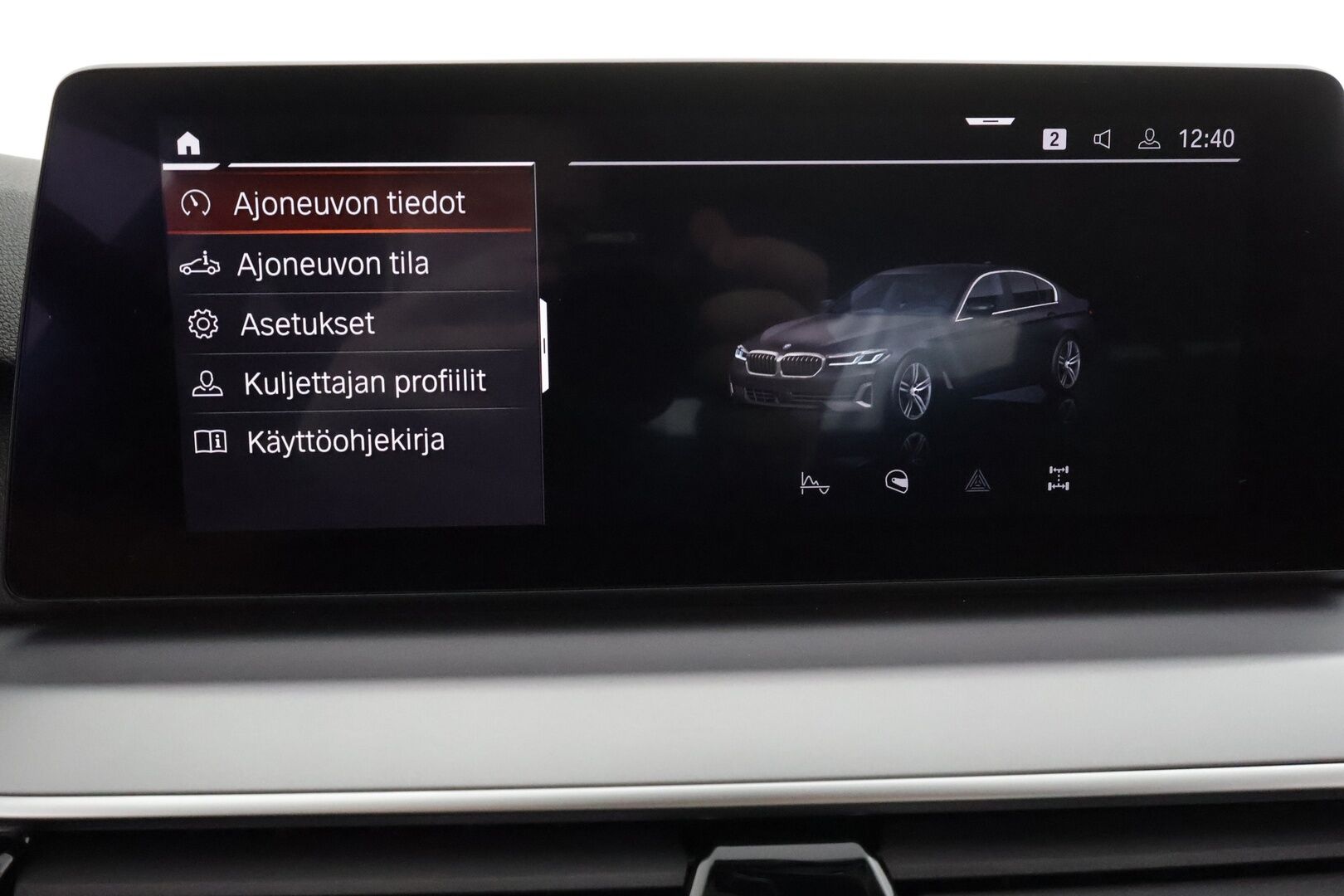 BMW 520 2021 G30 LCI Sedan 520d A xDrive MHEV *1-om. Suomi-auto / Vakkari / Prof.Navi / LED / Apple&Android / Kahdet renkaat aluvanteilla *