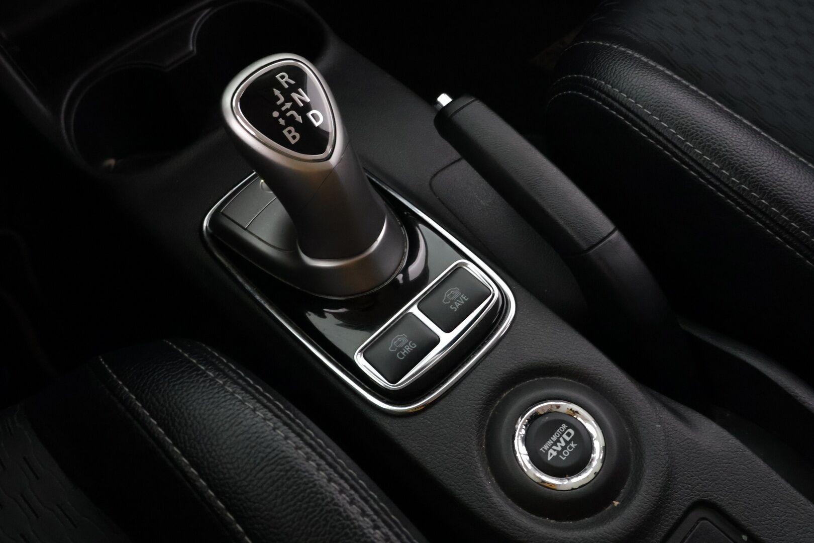 Mitsubishi Outlander PHEV 2014 Intense Plus 4WD 5P - Myydään  Huutokaupat.com - Tämä auto myydään huutokaupat.com -sivuston kautta: https://huutokaupat.com/kohde/6581732/mitsubishi-outlander-2014