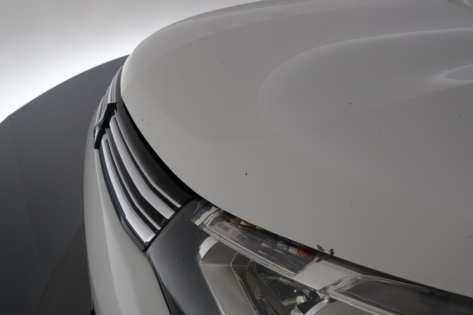 Mitsubishi Outlander PHEV 2014 Intense Plus 4WD 5P - Myydään  Huutokaupat.com - Tämä auto myydään huutokaupat.com -sivuston kautta: https://huutokaupat.com/kohde/6581732/mitsubishi-outlander-2014