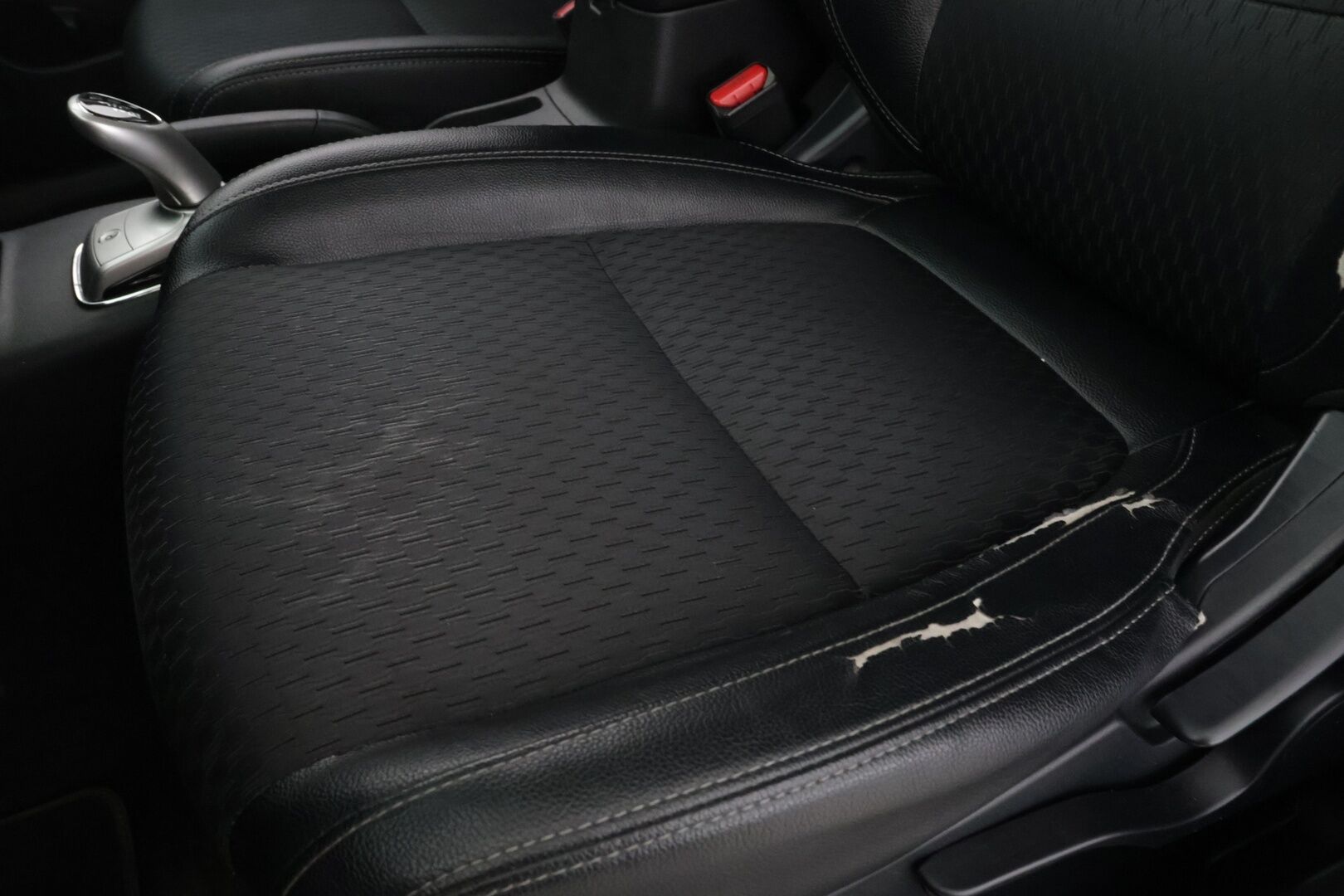 Mitsubishi Outlander PHEV 2014 Intense Plus 4WD 5P - Myydään  Huutokaupat.com - Tämä auto myydään huutokaupat.com -sivuston kautta: https://huutokaupat.com/kohde/6581732/mitsubishi-outlander-2014