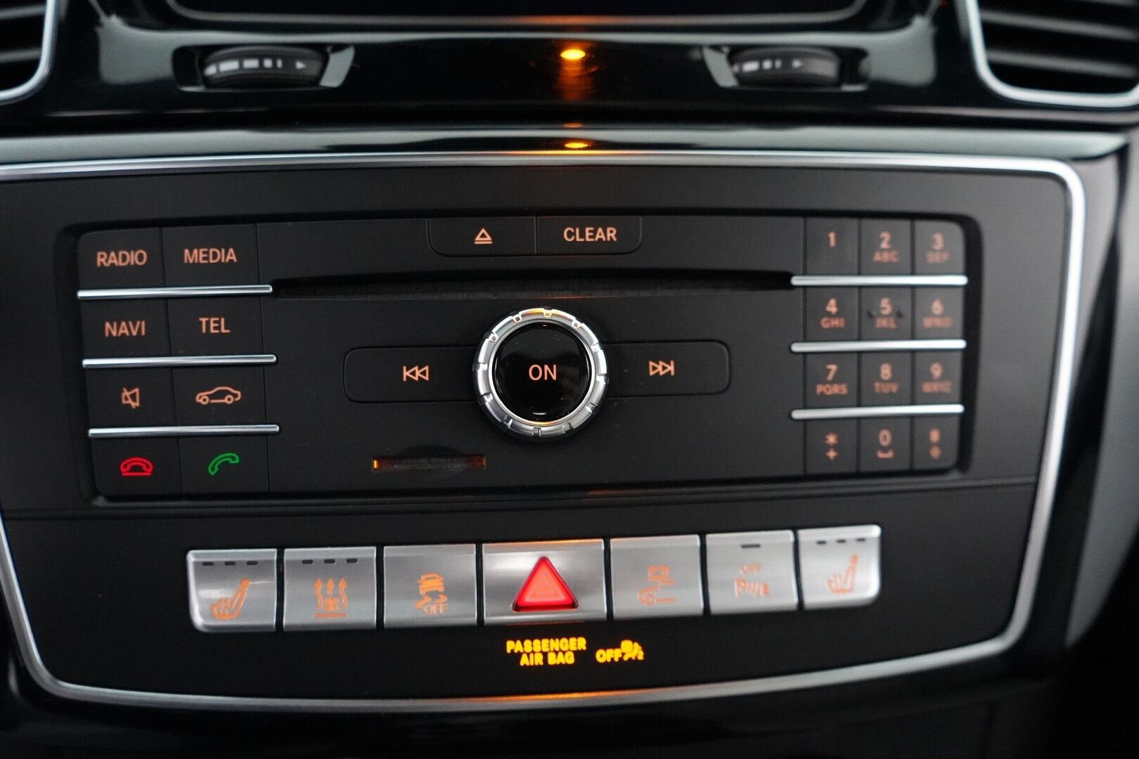 Mercedes-Benz GLE 2016 500 e 4Matic * Distronic + / Muistipenkit / Panorama / Harman&Kardon * - Panorama / Harman&Kardon / Muistipenkit / Koukku / Nahkasisusta - HULLUT AVAJAISHULINAT KORKOTARJOUS 3,29 %