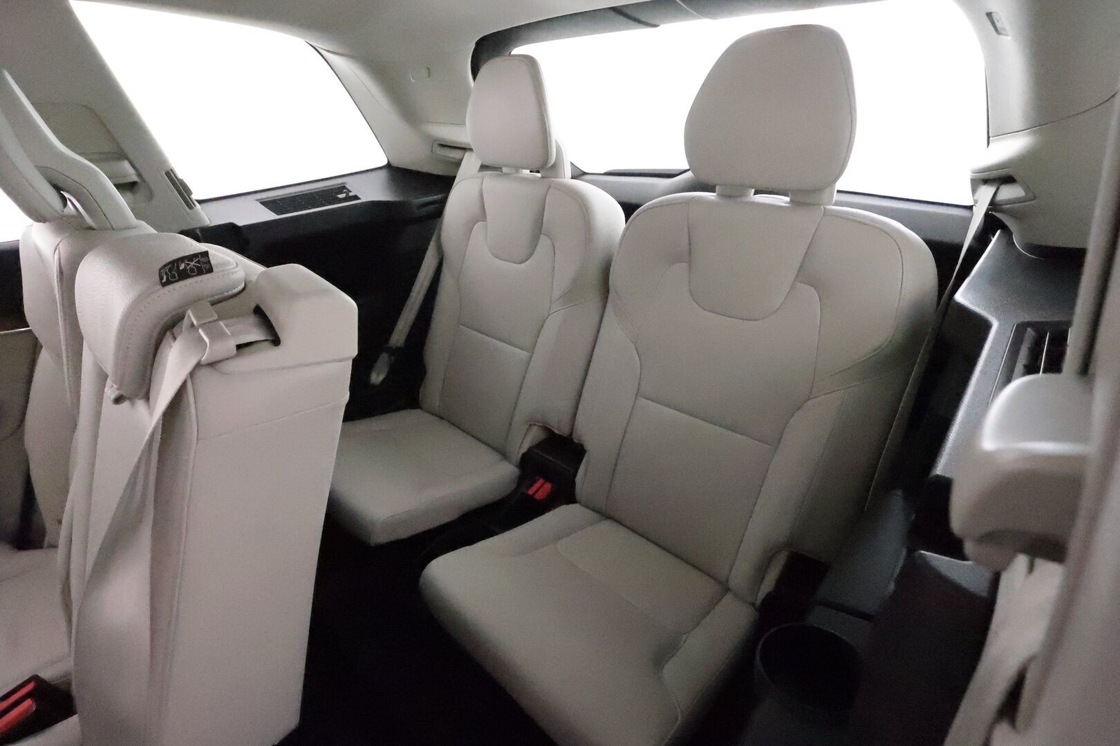 Volvo XC90 2021 T8 TwE AWD Inscription aut 7-P *ACC / Muistipenkit / Full LED / 360° / Vaaleat sporttinahat / Navi / BLIS / Koukku / Webasto* - 1.Om Suomi-auto / Jakohihna vaihdettu 9/25 / Merkkihuollettu - HULLU BLACKWEEK KORKOTARJOUS 2,49%