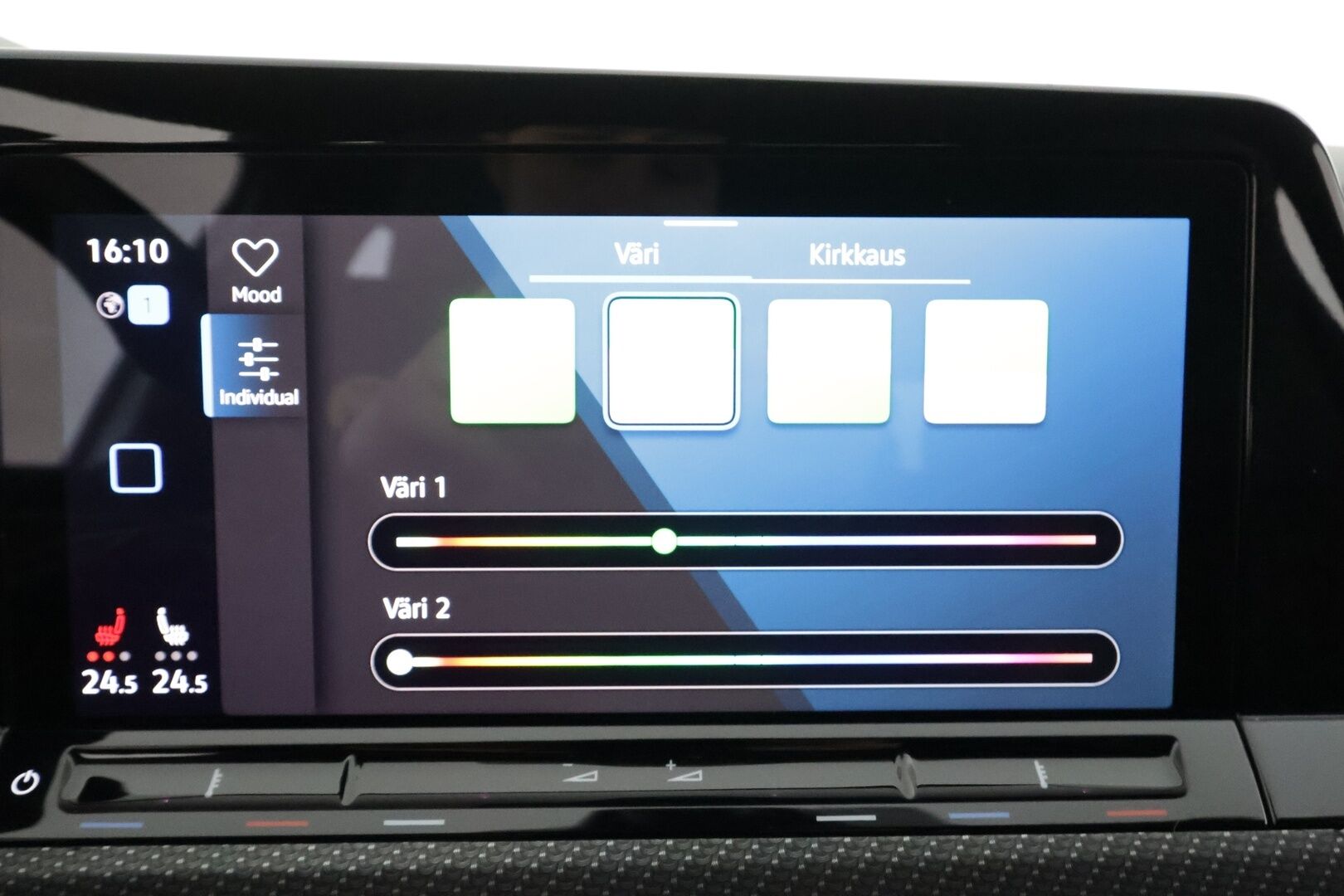 Volkswagen Golf 2021 First Edition R-Line 1,5 eTSI 110 kW (MHEV) DSG-automaatti * Webasto / Adapt.Vakkari / LED / Apple&Android / Keyless - 1.Om Suomi-auto / Kahdet Renkaat