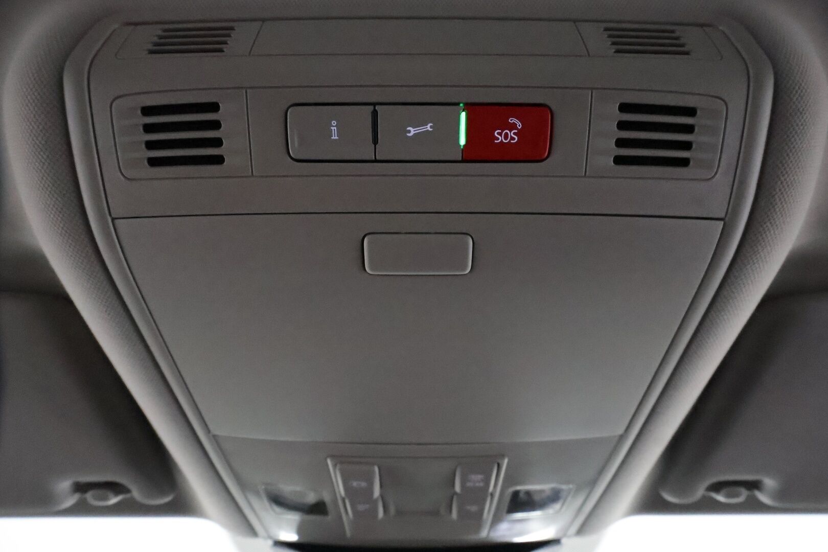 Volkswagen Passat 2021 Variant GTE Business Plug-In Hybrid 160 kW DSG *ACC / P.kamera / Webasto / IQ.Light / Koukku / Navi* - Suomi-auto / Akku kuntotarkastettu! / Kahdet renkaat aluvanteilla