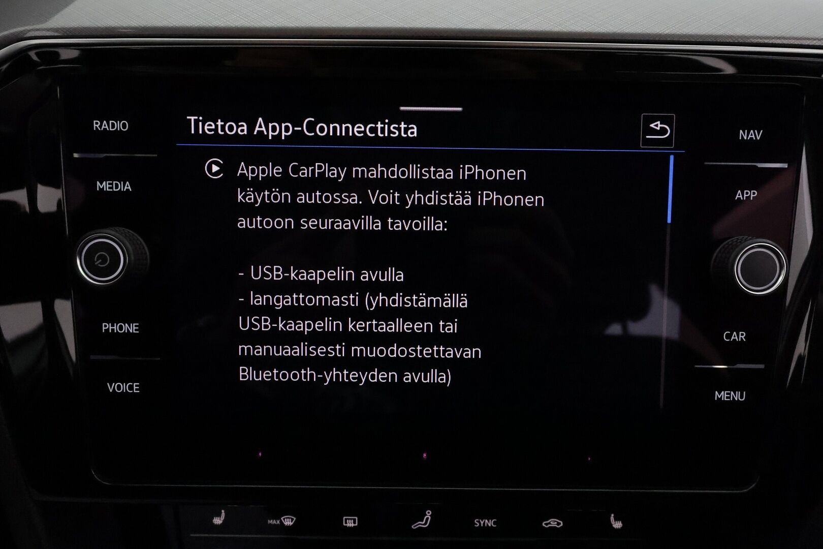 Volkswagen Passat 2021 Variant GTE Business Plug-In Hybrid 160 kW DSG *ACC / P.kamera / Webasto / IQ.Light / Koukku / Navi* - Suomi-auto / Akku kuntotarkastettu! / Kahdet renkaat aluvanteilla