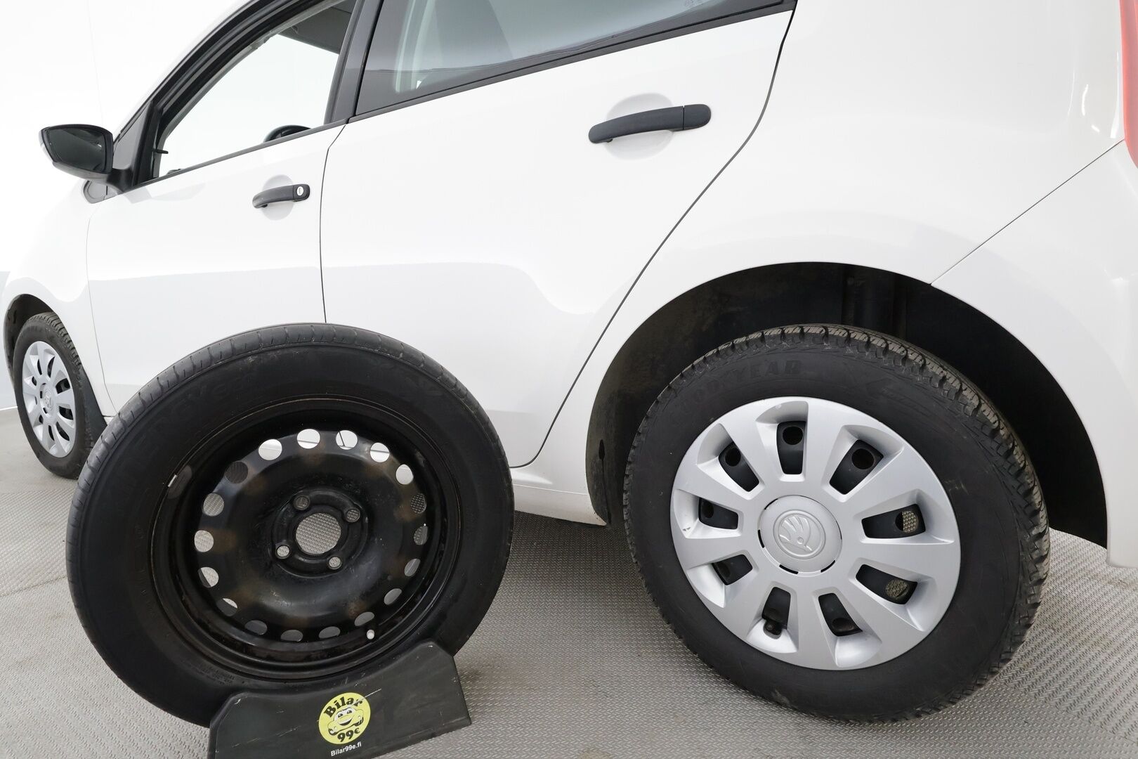 Skoda Citigo 2021 61 kW Ambition iV * Suomi-auto / P.Tutka / Bluetooth / Isofix / Penkinlämmittimet / Kahdet renkaat * - Akku kuntotarkastettu SoH 92,7% / Merkkihuollot
