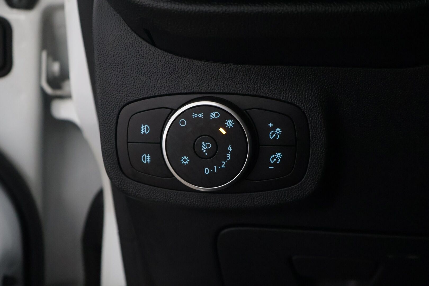 Ford Fiesta 2021 1,0 EcoBoost Hybrid (mHEV) 125hv M6 Active 5-ovinen * Ohjauspyörän lämmitin / Apple&Android / P-tutkat * - 1 Omisteinen Suomi-auto / 2x Renkaat