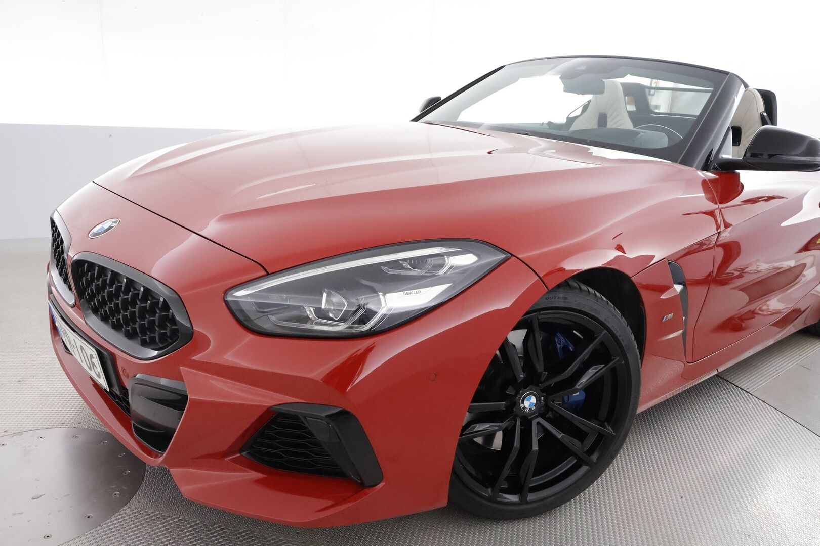 BMW Z4 2019 G29 Roadster M40i **HUD / H&K / Adapt.vakkari / Vaaleat nahkapenkit / P.kamera / Comfort access - 2,99 % KORKOTARJOUS TÄHÄN AUTOON - 