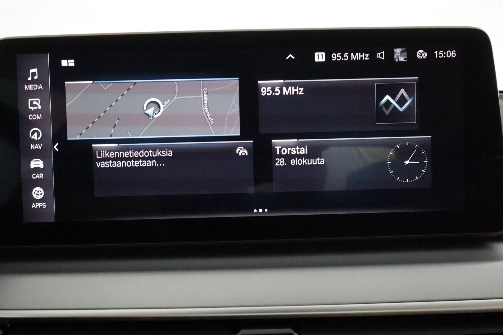 BMW 530 2021 G30 Sedan 530e xDrive A Charged Edition **Koukku / LED-valot / P.kamera / Sporttinahat Muistilla / Navi** - 1-om Suomi-auto / 2x Latauskaapelit / Kahdet Renkaat / Merkkihuollettu! - HULLU BLACKWEEK KORKOTARJOUS 2,49%