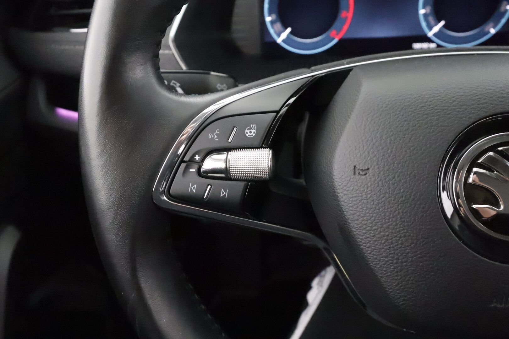 Skoda Octavia 2021 Combi 1,5 TSI Style Launch Edition - | ACC | Webasto | Matrix-LED | HUD | Canton | P.Kamera | Ratinlämmitys | Keyless | Apple&Android | Suomi-auto | Kahdet Renkaat |