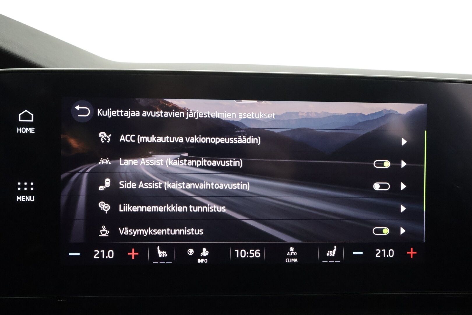 Skoda Octavia 2021 Combi 1,5 TSI Style Launch Edition - | ACC | Webasto | Matrix-LED | HUD | Canton | P.Kamera | Ratinlämmitys | Keyless | Apple&Android | Suomi-auto | Kahdet Renkaat |