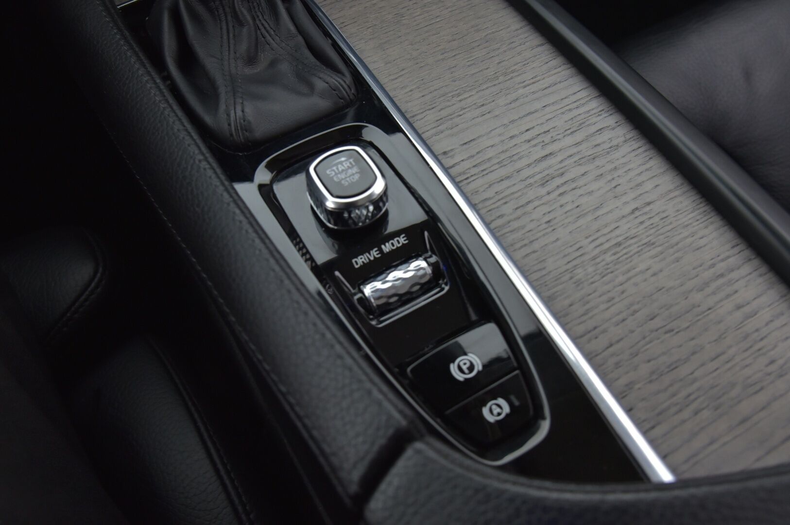 Volvo V90 2021 D3 Inscription Edition aut * Adapt.vakkari / Keyless Go / P.kamera / Navi / Muistipenkit / VOC * - * Suomiauto kattavasti varusteltuna! / Pilot Assist / BLIS / 2x renkaat *