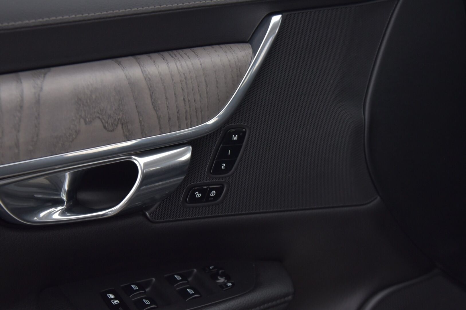 Volvo V90 2021 D3 Inscription Edition aut * Adapt.vakkari / Keyless Go / P.kamera / Navi / Muistipenkit / VOC * - * Suomiauto kattavasti varusteltuna! / Pilot Assist / BLIS / 2x renkaat *