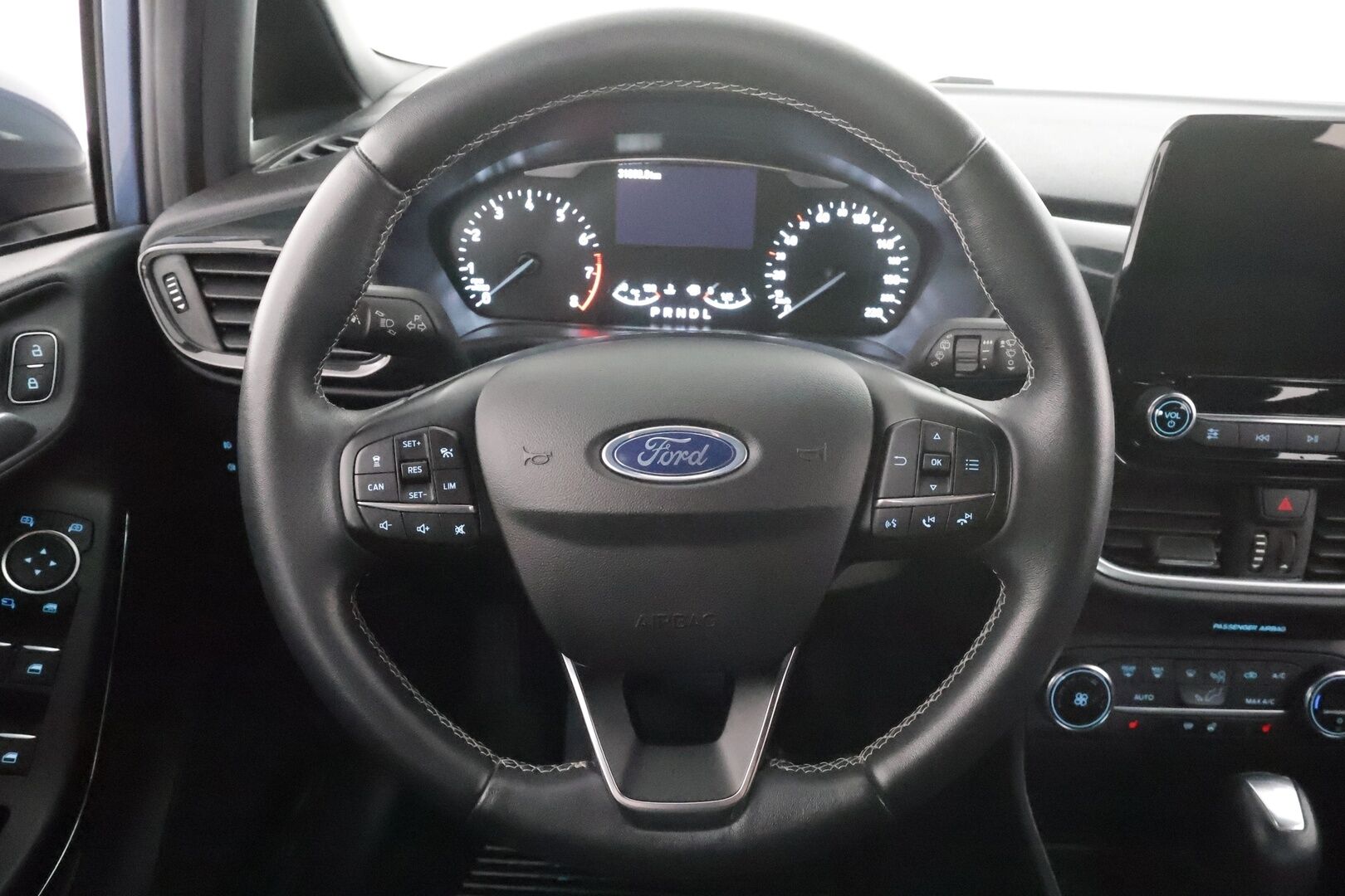 Ford Fiesta 2021 1,0 EcoBoost 125hv A7 Active * Sisätilanlämmitin / ACC / LED / P.Kamera / Kaistavahti * - 1-om Suomi-auto / Kahdet renkaat 