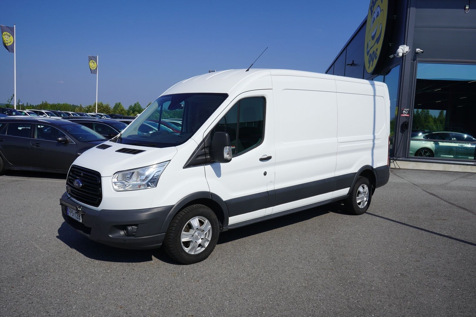 Ford Transit 2019 Umpikorinen (BB) 4ov *Webasto / Vakkari / Kamera / Tutkat - 1.Om / Alv 25,5% / Kahdet vanteet / Myydään tuulilasi juuri vaihdettuna!