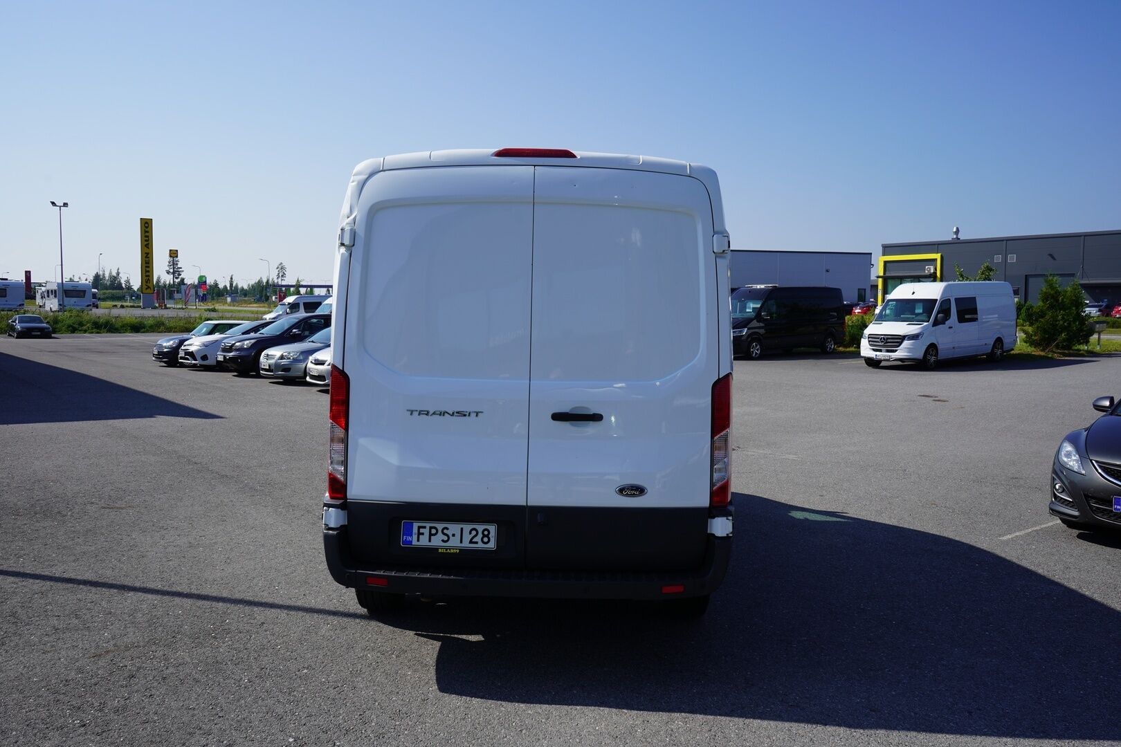 Ford Transit 2019 Umpikorinen (BB) 4ov *Webasto / Vakkari / Kamera / Tutkat - 1.Om / Alv 25,5% / Kahdet vanteet / Myydään tuulilasi juuri vaihdettuna!