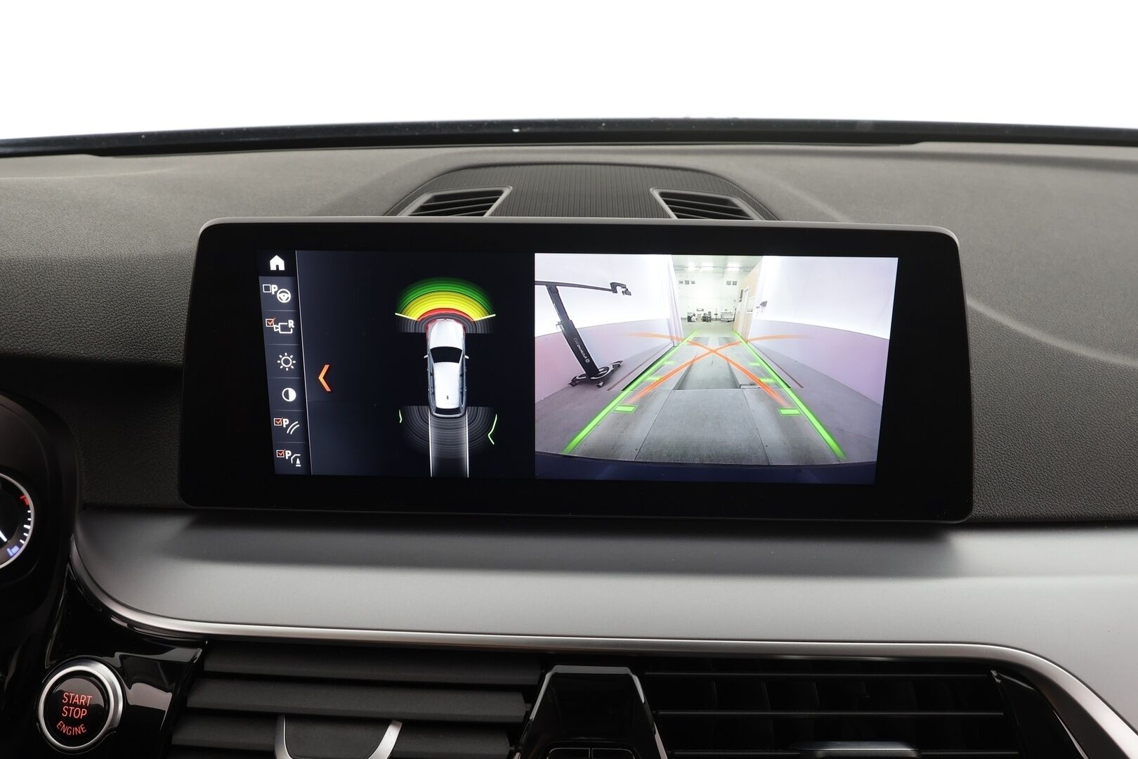 BMW 520 2018 G31 Touring 520d A Business * Webasto / Koukku / LED / Sportnahat / P.kamera / Prof.Navi / Kaistavahti / Vakkari * - Kahdet renkaat / Merkkihuollot / Upea nahkasisusta!