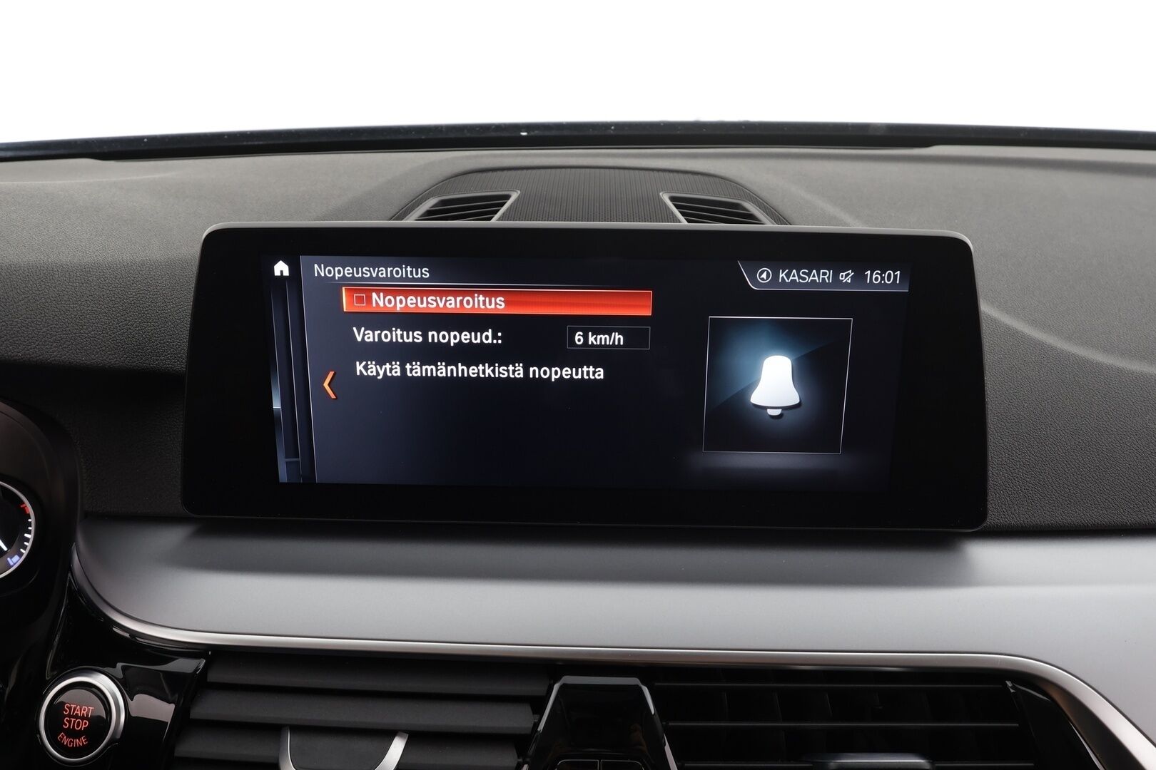 BMW 520 2018 G31 Touring 520d A Business * Webasto / Koukku / LED / Sportnahat / P.kamera / Navi / Kaistavahti / Vakkari * - Kahdet renkaat / Merkkihuollot