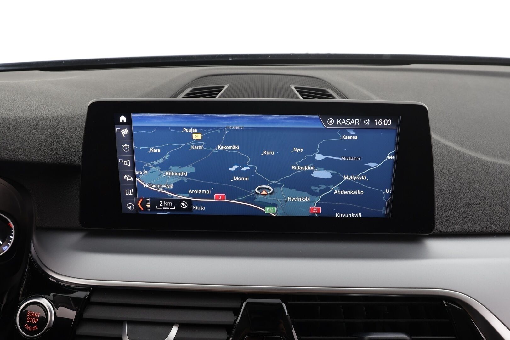 BMW 520 2018 G31 Touring 520d A Business * Webasto / Koukku / LED / Sportnahat / P.kamera / Prof.Navi / Kaistavahti / Vakkari * - Kahdet renkaat / Merkkihuollot / Upea nahkasisusta!