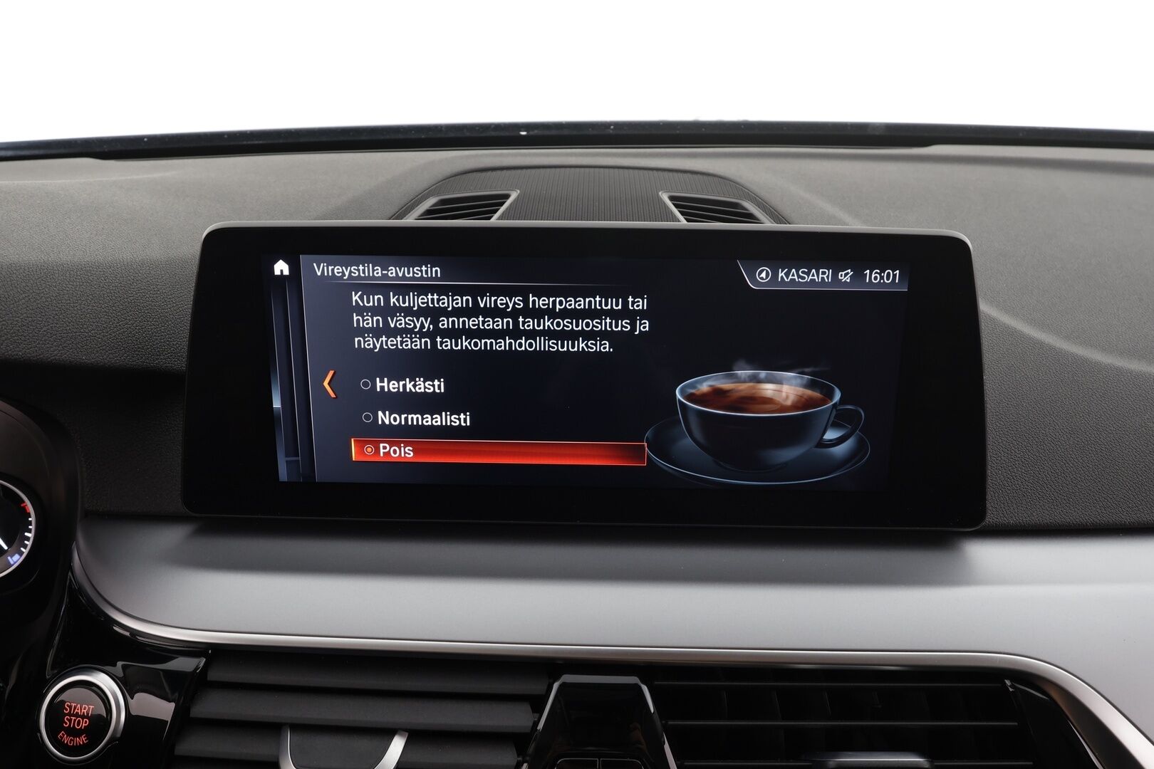 BMW 520 2017 G31 Touring 520d A Business * Webasto / Koukku / LED / Sportnahat / P.kamera / Navi / Kaistavahti / Vakkari * - Kahdet renkaat / Merkkihuollot