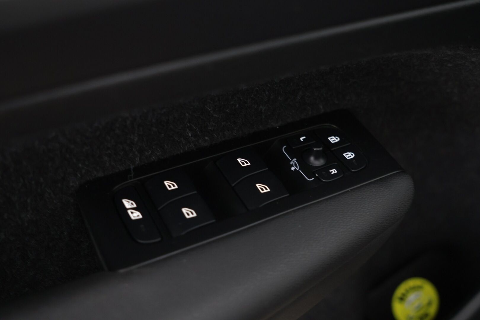 Volvo XC40 2021 T3 Business aut / Webasto / Vakkari / P. kamera / Ratinlämmitin / 2 x aluvanteet - Suomi-auto / Huippu renkaat / 