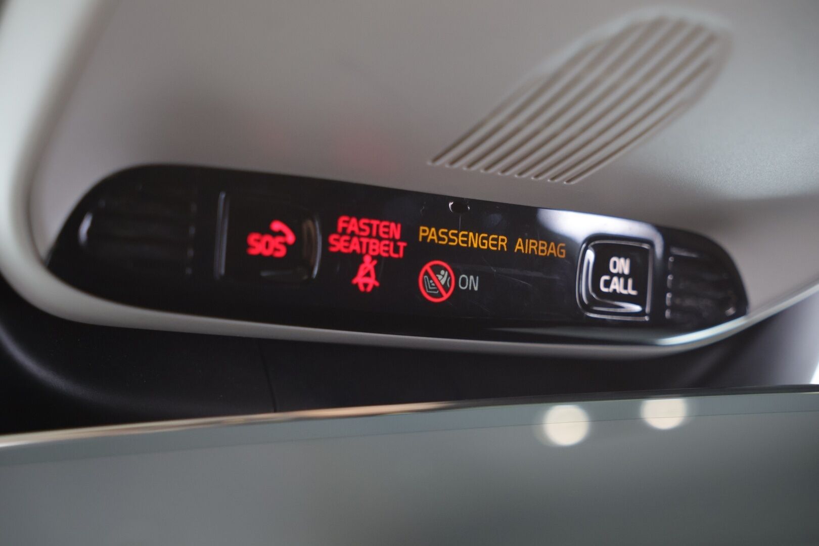 Volvo XC40 2021 T3 Business aut / Webasto / Vakkari / P. kamera / Ratinlämmitin / 2 x aluvanteet - Suomi-auto / Huippu renkaat / 