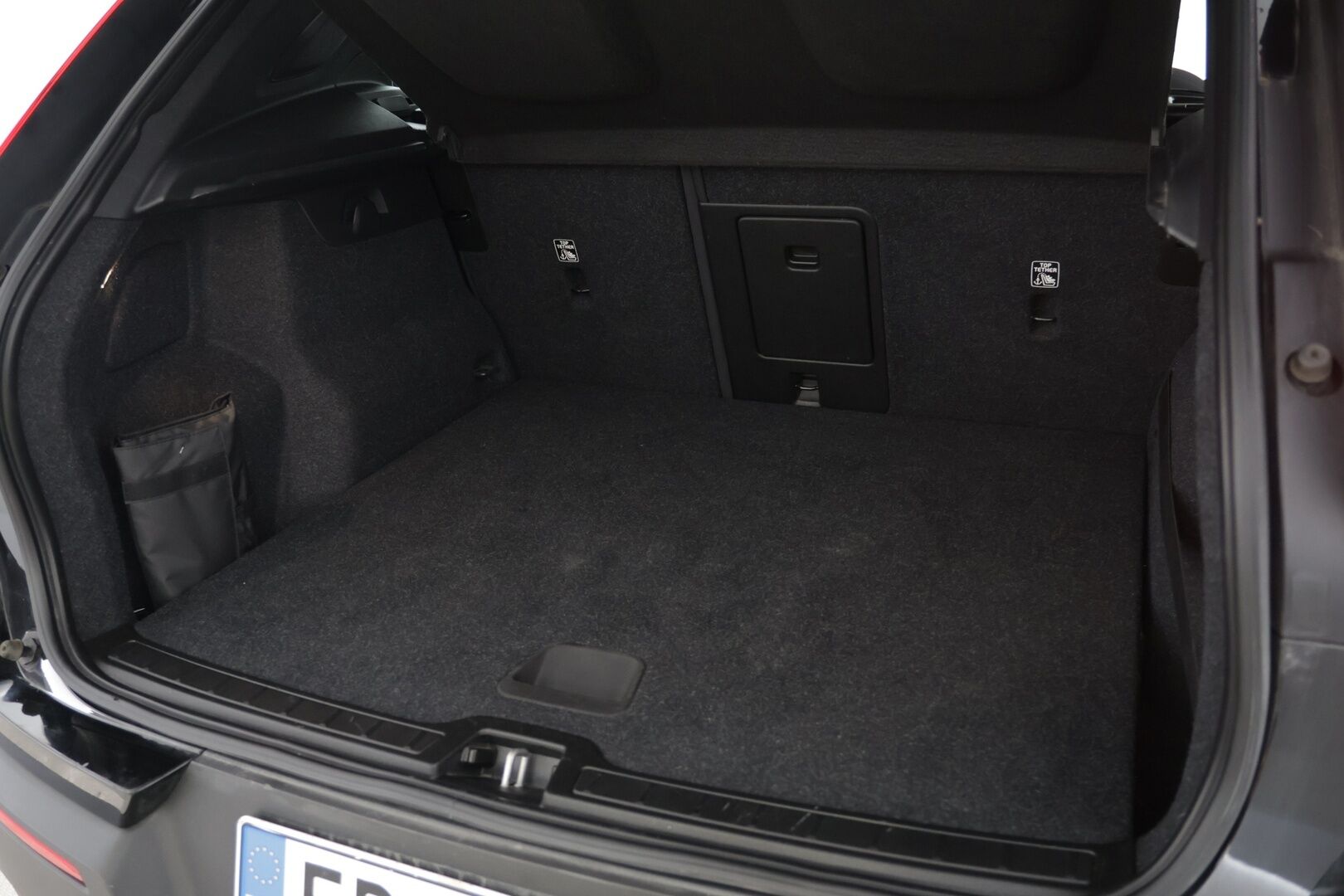 Volvo XC40 2021 T3 Business aut / Webasto / Vakkari / P. kamera / Ratinlämmitin / 2 x aluvanteet - Suomi-auto / Huippu renkaat / 