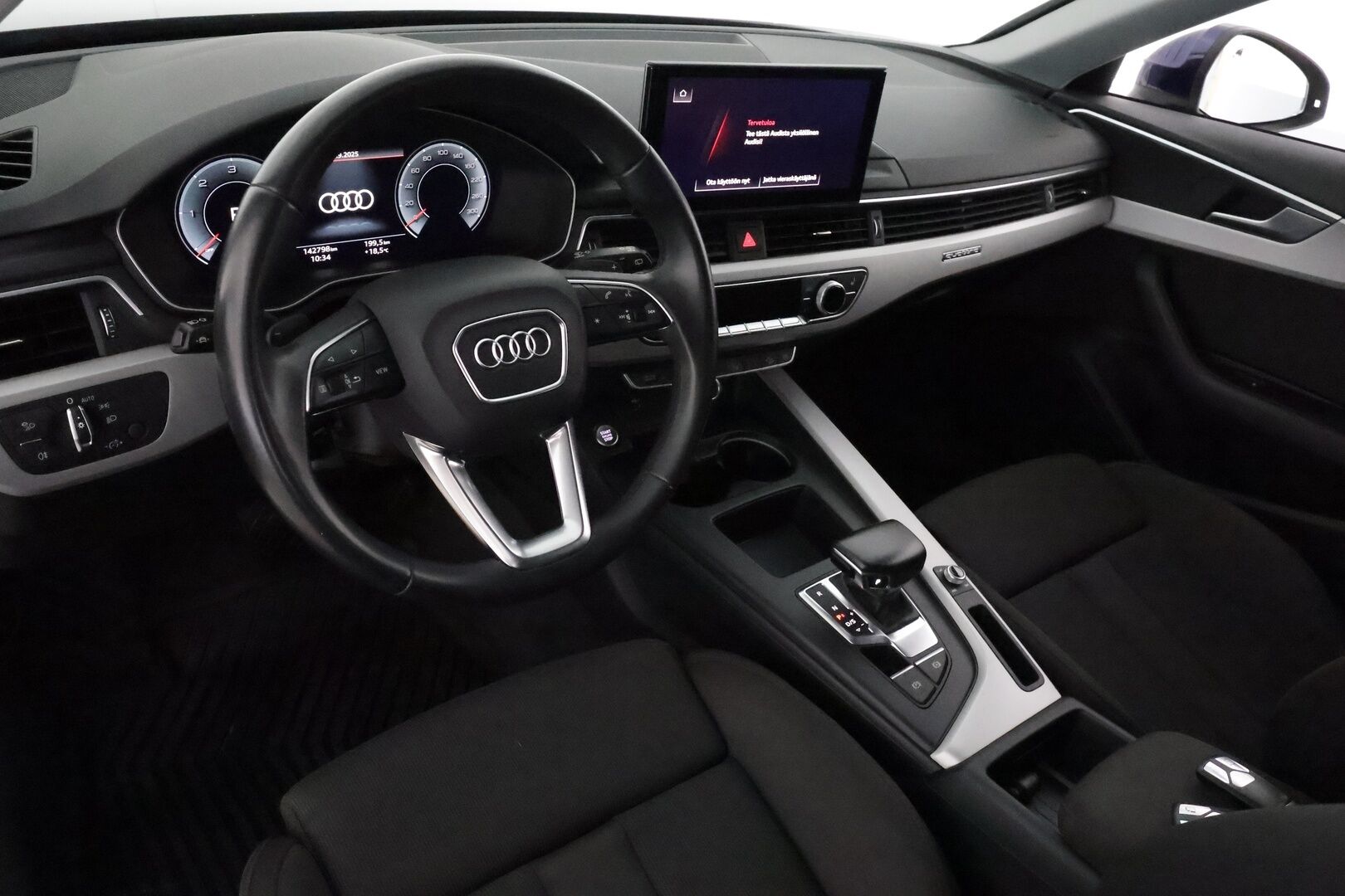 Audi A4 allroad quattro 2021 Business Comfort Edition 40 TDI 150 kW quattro S tronic **ACC / Webasto / Koukku / Matrix LED / KeylessGo** - 3,99 % KORKOTARJOUS TÄHÄN AUTOON 28.9. ASTI! - Suomi-auto / Kahdet renkaat aluvanteilla