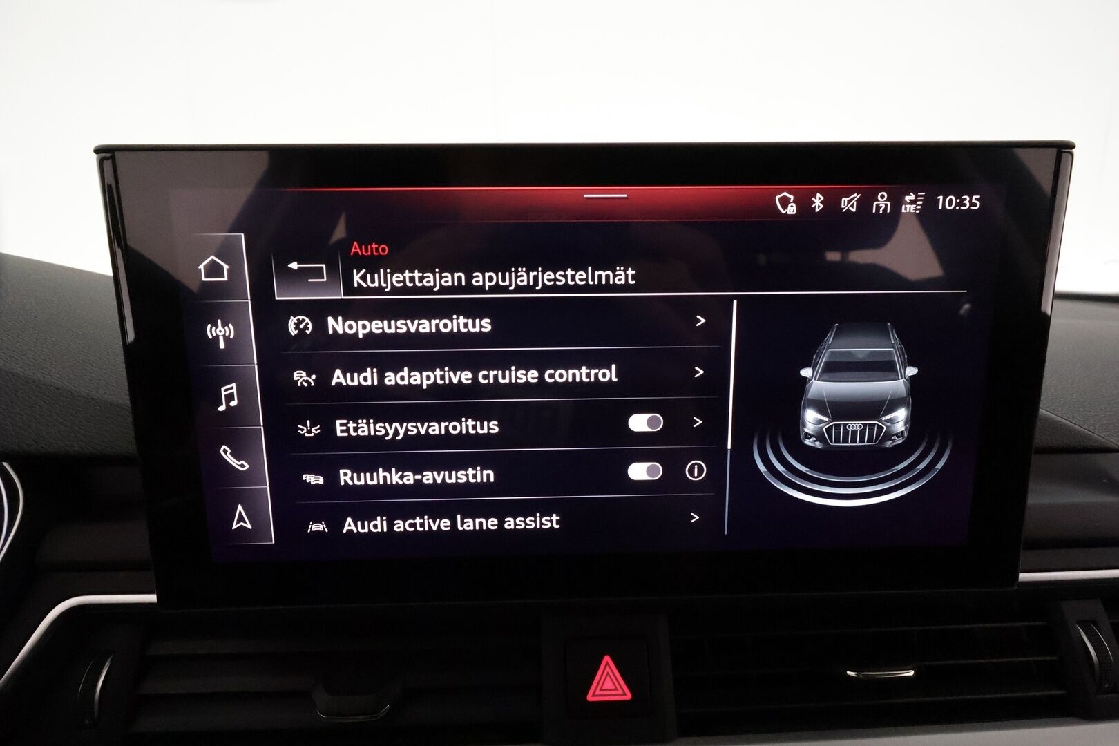 Audi A4 allroad quattro 2021 Business Comfort Edition 40 TDI 150 kW quattro S tronic **ACC / Webasto / Koukku / Matrix LED / KeylessGo** - 3,99 % KORKOTARJOUS TÄHÄN AUTOON 14.9. ASTI! - Suomi-auto / Kahdet renkaat aluvanteilla