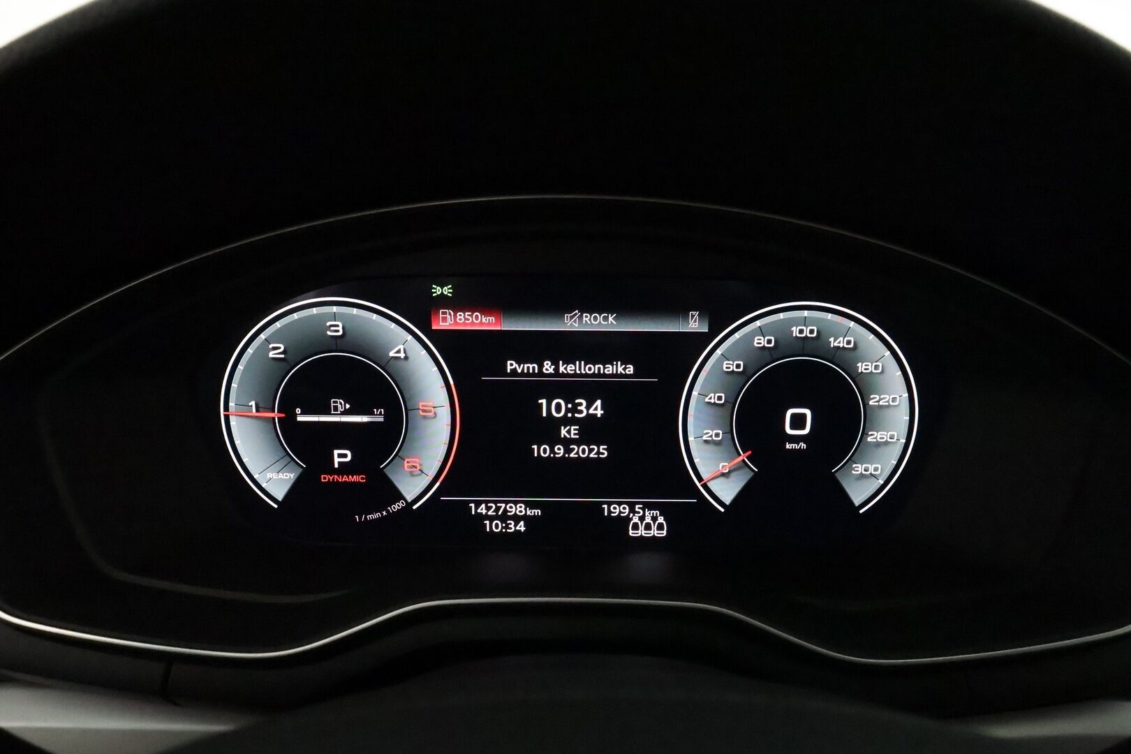 Audi A4 allroad quattro 2021 Business Comfort Edition 40 TDI 150 kW quattro S tronic **ACC / Webasto / Koukku / Matrix LED / KeylessGo** - 3,99 % KORKOTARJOUS TÄHÄN AUTOON 14.9. ASTI! - Suomi-auto / Kahdet renkaat aluvanteilla
