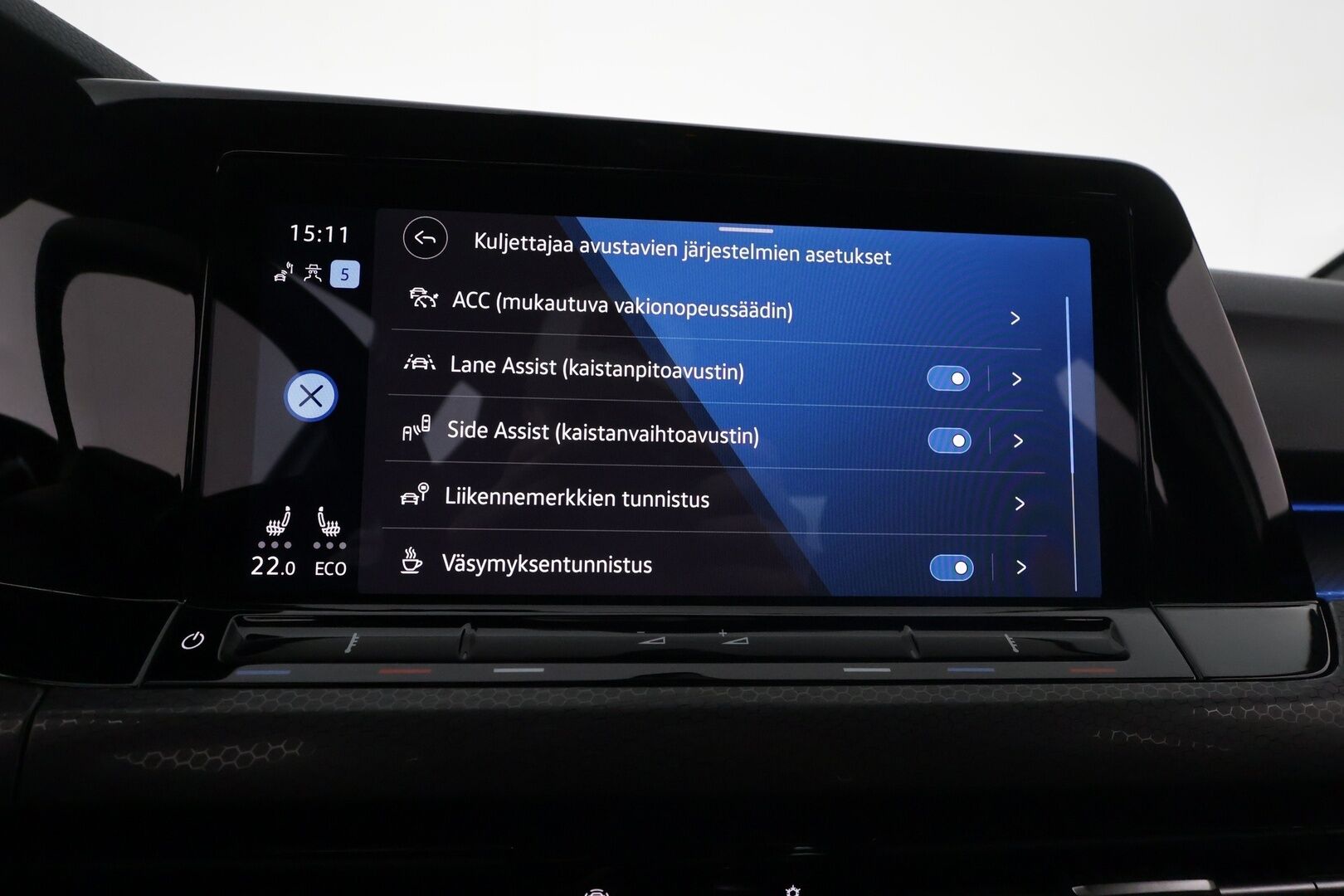Volkswagen Golf 2021 GTE 180 kW (PHEV) DSG-automaatti - HUD / Adapt. Vakkari / Matrix-LED / P. Kamera / kaistavahti / Navi / KeylessGO / 2x Renkaat