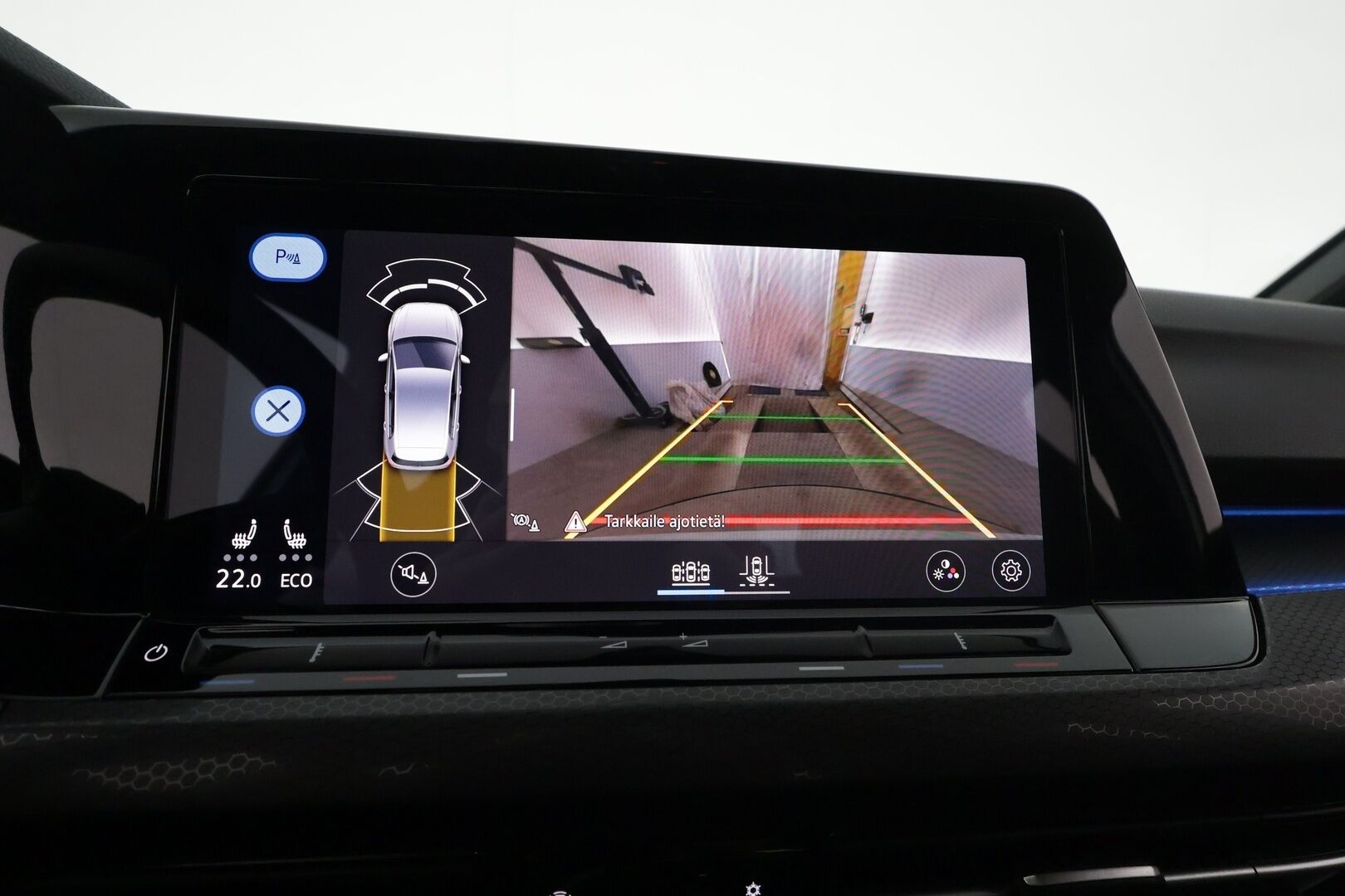 Volkswagen Golf 2021 GTE 180 kW (PHEV) DSG-automaatti - HUD / Adapt. Vakkari / Matrix-LED / P. Kamera / kaistavahti / Navi / KeylessGO / 2x Renkaat