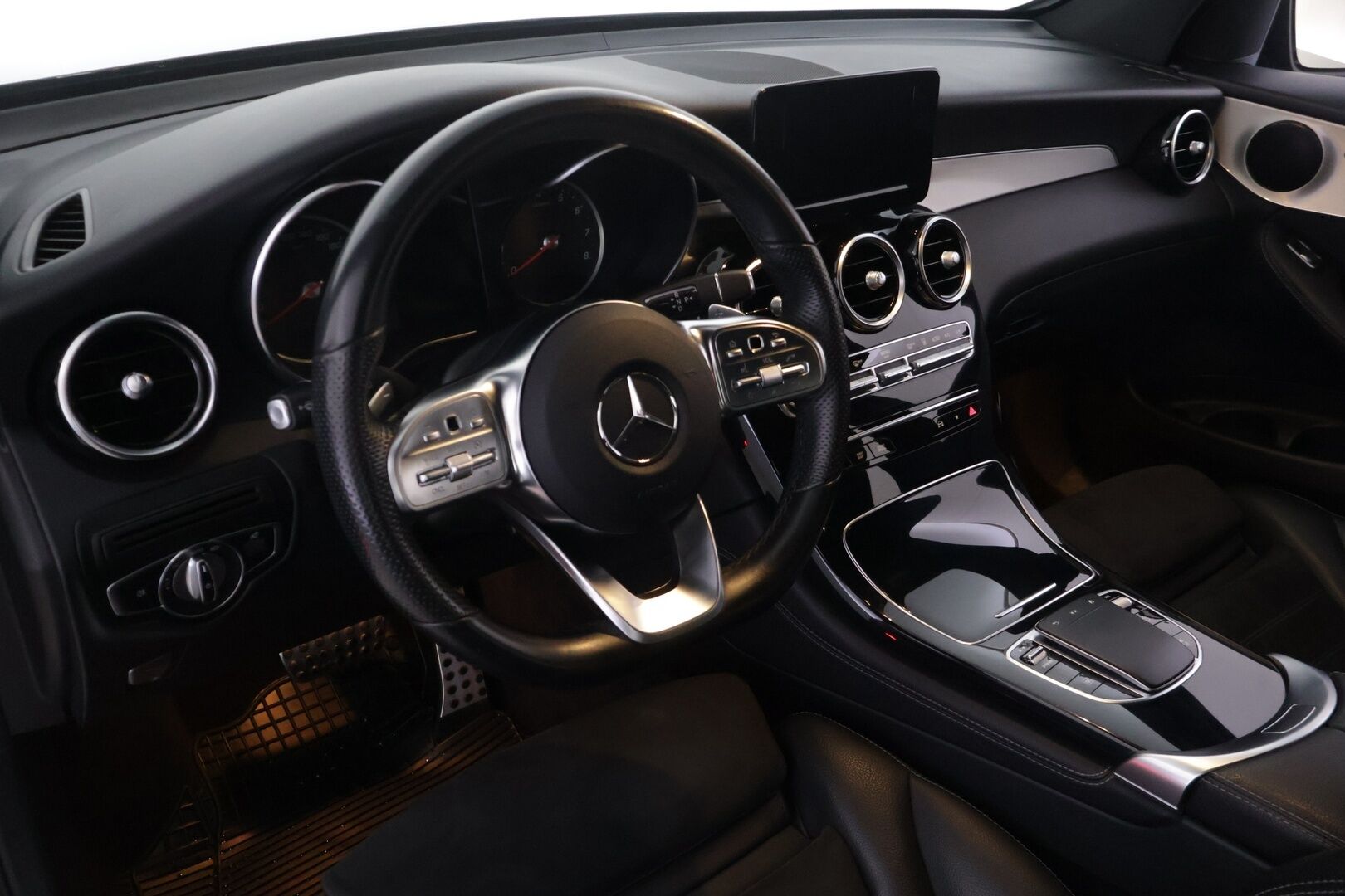 Mercedes-Benz GLC 2020 300 e 4MATIC A Business EQ Power