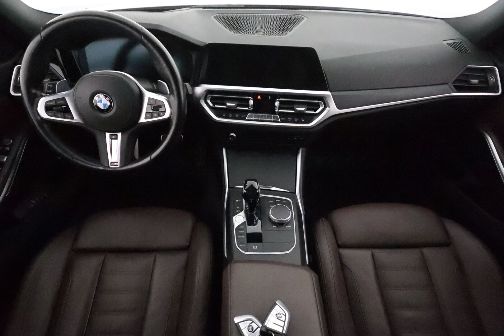 BMW 330 2021 G21 Touring 330e xDrive Business M-Sport *HUD / Individual / Hifi / Comfort Access / Adapt.LED / Muistipenkki* - Suomi-auto / Kahdet renkaat aluvanteilla