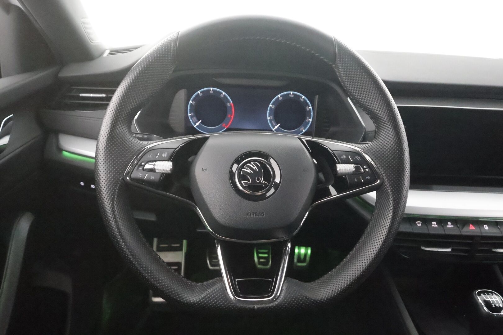 Skoda Octavia 2021 1,5 TSI Ambition Launch Edition - | Vakkari | Webasto | P.Kamera | Ratinlämmitys | Digimittaristo | LED | Keyless | Apple&Android | 1.Om Suomi-auto | Kahdet Renkaat | Merkkihuollettu |