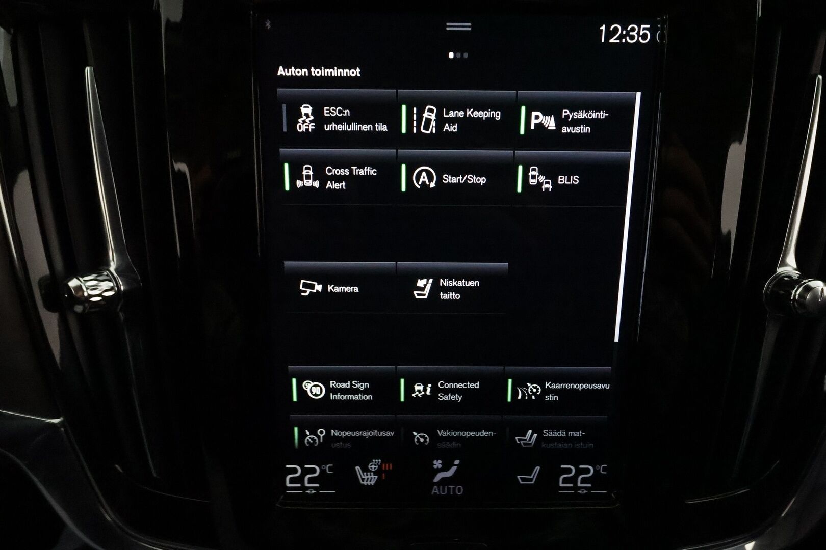 Volvo V90 2021 D3 Business Inscription Edition **Webasto / ACC / Full-LED / P.Kamera / Sportnahat Muistilla / Navi / Kaistavahti** - 1.Om Suomi-auto / Kahdet Renkaat / Merkkihuollettu / Jakopää juuri vaihdettu! *