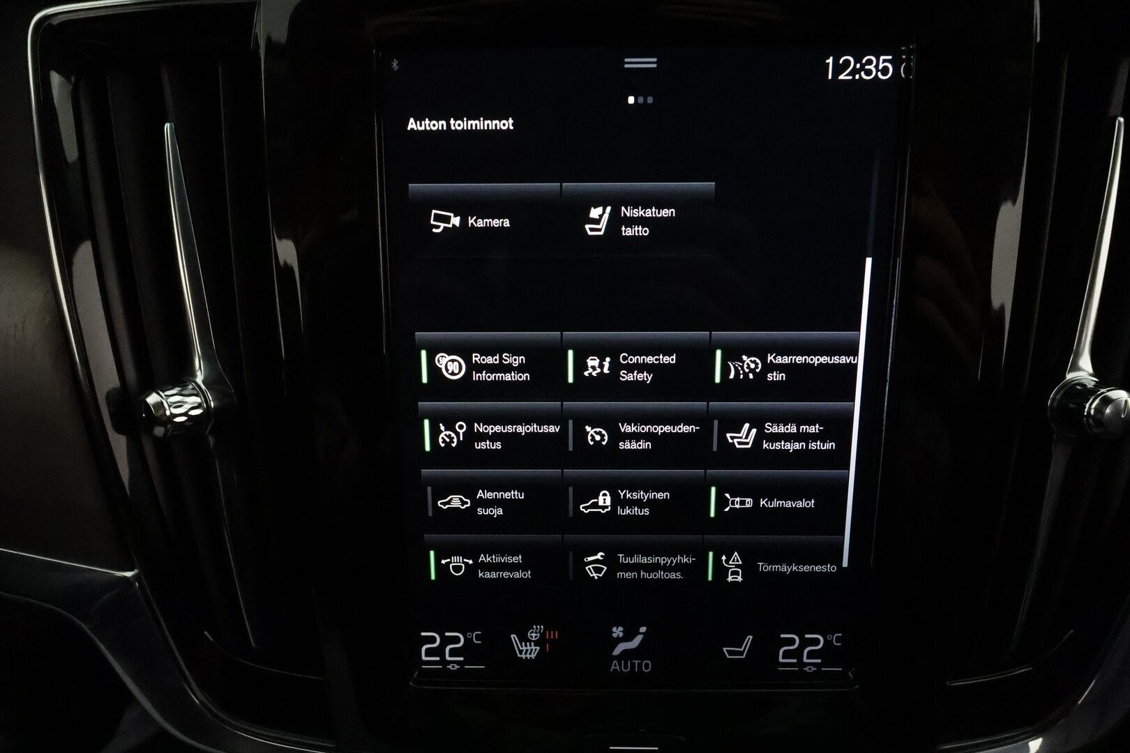 Volvo V90 2021 D3 Business Inscription Edition **Webasto / ACC / Full-LED / P.Kamera / Sportnahat Muistilla / Navi / Kaistavahti** - 1.Om Suomi-auto / Kahdet Renkaat / Merkkihuollettu / Jakopää juuri vaihdettu! *