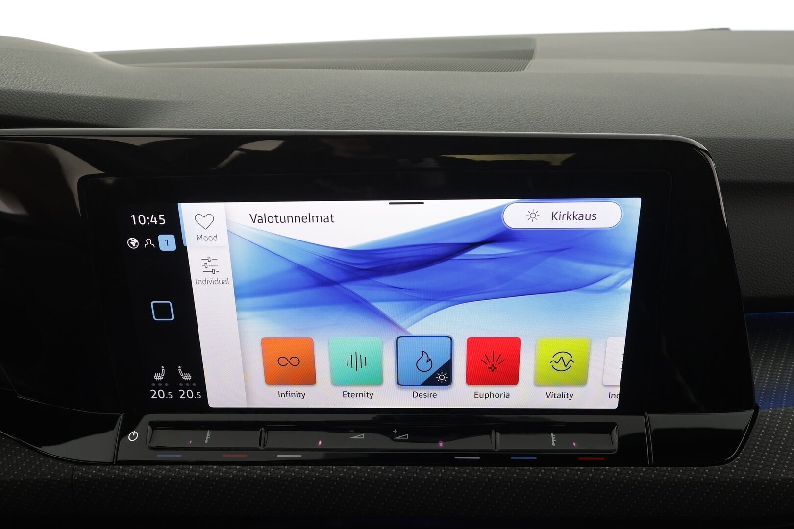 Volkswagen Golf 2021 R-Line 1,5 eTSI 110 kW (MHEV) DSG-automaatti - | ACC | Webasto | LED | P.Tutkat | Puolinahat | Keyless | Apple&Android | 1.Om Suomi-auto | Kahdet Renkaat |
