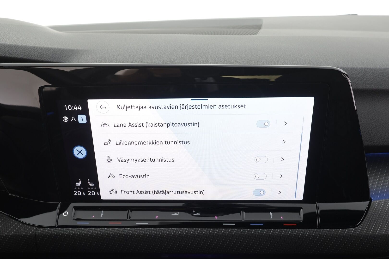 Volkswagen Golf 2021 R-Line 1,5 eTSI 110 kW (MHEV) DSG-automaatti - | ACC | Webasto | LED | P.Tutkat | Puolinahat | Keyless | Apple&Android | 1.Om Suomi-auto | Kahdet Renkaat |