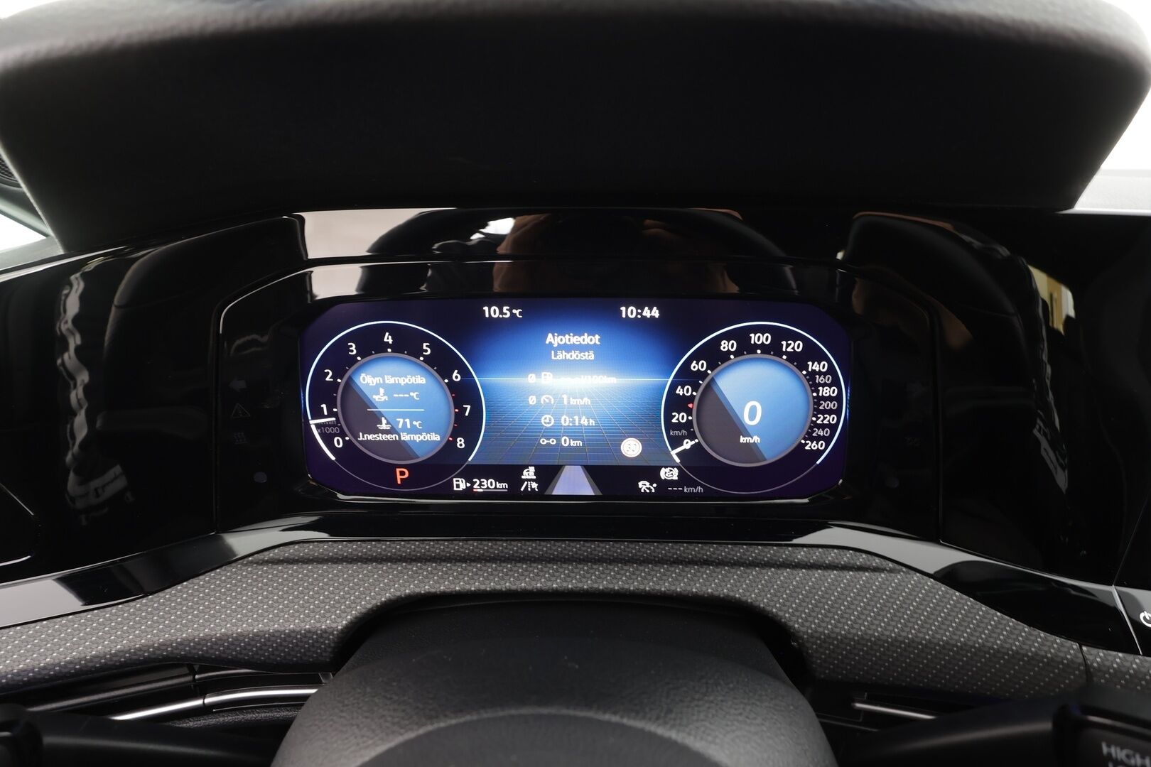 Volkswagen Golf 2021 R-Line 1,5 eTSI 110 kW (MHEV) DSG-automaatti - | ACC | Webasto | LED | P.Tutkat | Puolinahat | Keyless | Apple&Android | 1.Om Suomi-auto | Kahdet Renkaat |