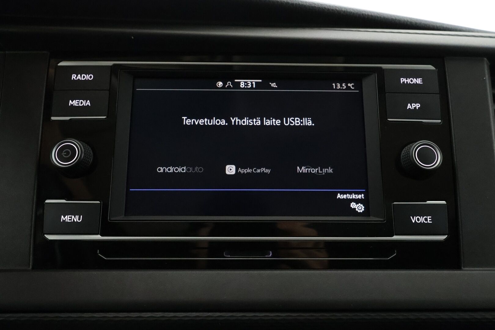 Volkswagen Caravelle 2020 Comfortline pitkä 2,0 TDI 110 kW 4Motion DSG - 2,99 % KORKOTARJOUS TÄHÄN AUTOON - 1.om-Suomi-auto / Facelift / 9-Paikkainen / P-Lämmitin / P:kamera / Koukku / Sähköliukuovi / Lämmitettävä tuulilasi / Juuri saapunut Tampereelle!