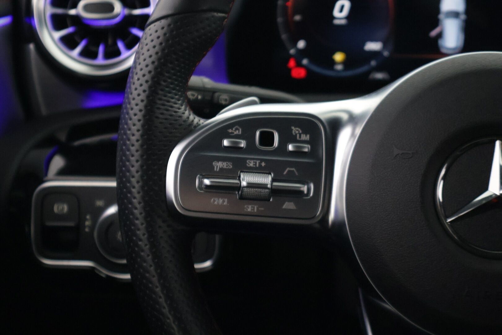 Mercedes-Benz CLA 2020 250 e A Shooting Brake Business AMG EQ Power **ACC/ Kaistavahti/ Hieronnat/ Kamera** - Juuri huolettu/ Kahdet renkaat/ AMG