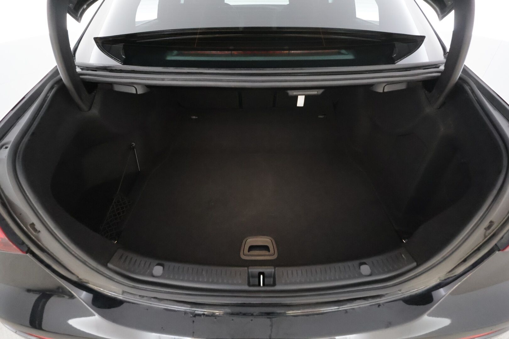 Mercedes-Benz E 2021 220 d 4MATIC A Business Avantgarde * Widescreen / Webasto / LED / Sportpenkit / P.Kamera / Navi / Katveavustin * - 1-om Suomi-auto / Kahdet renkaat