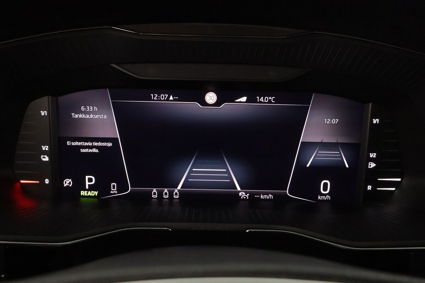 Skoda Superb 2021 Combi 1,4 TSI PHEV Style iV DSG * ACC / P.kamera / Matrix LED / Webasto / Muistipenkit / Keyless / Navi * - Suomi-auto / SoH 95,1 % / Kahdet renkaat aluvanteilla - HULLUT AVAJAISHULINAT KORKOTARJOUS 3,29 %